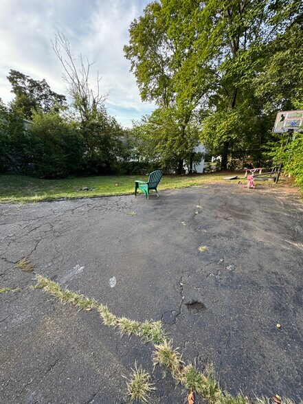 Building Photo - 22 Judith Ter