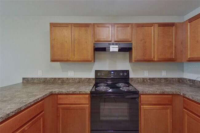 Building Photo - 315 NE 25th Terrace