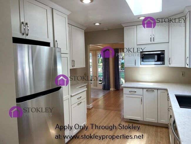 Building Photo - 1975 Shuey Ave