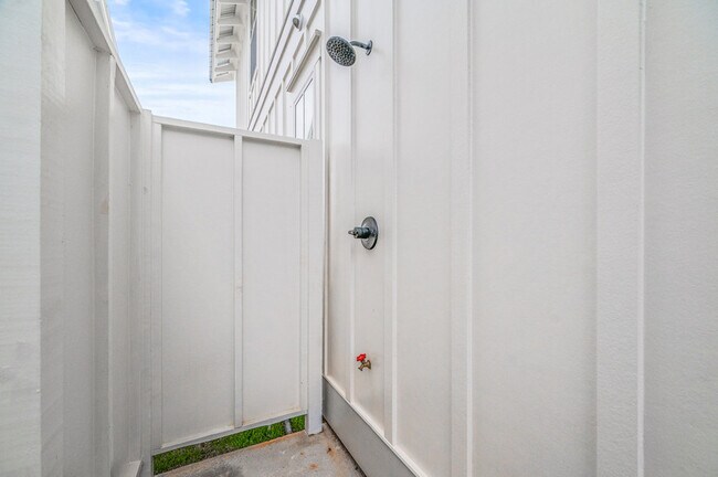 Building Photo - 9612 Indian Stone Ct