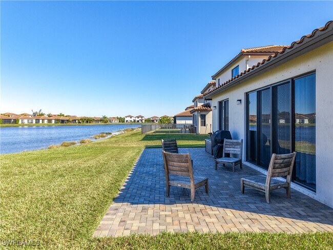 Building Photo - 5529 Soria Ave