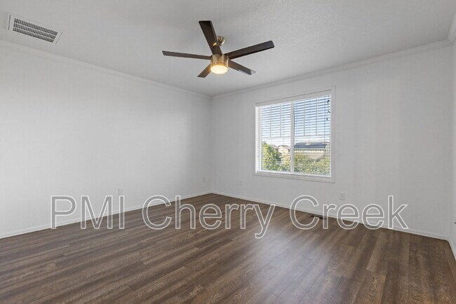 Building Photo - 267 N Millbrook St