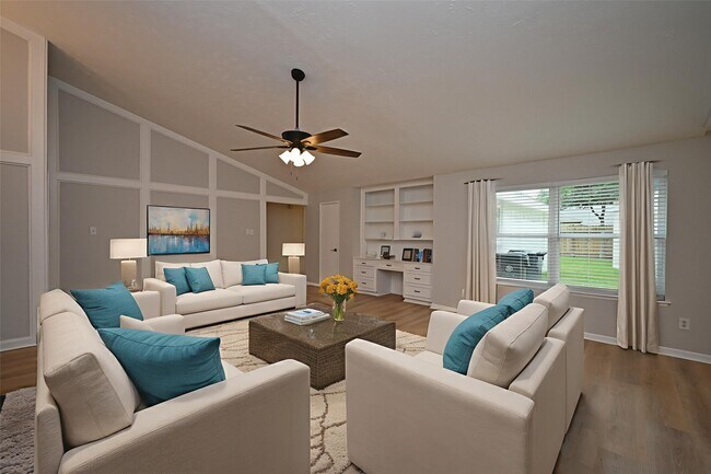Building Photo - 2818 Green Fields Dr