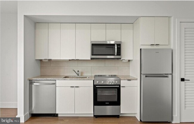 Building Photo - 2415 37th St NW