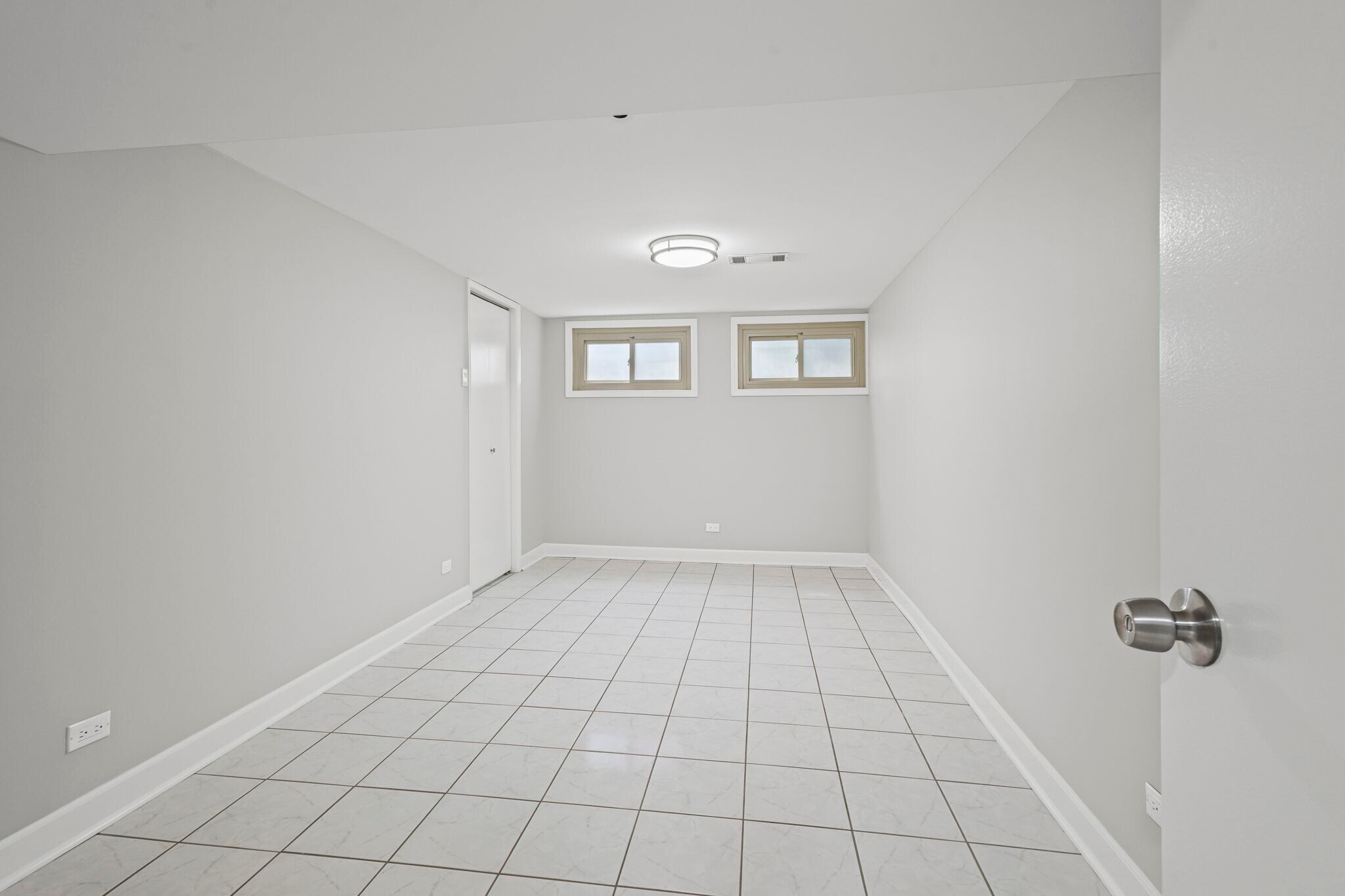 Building Photo - 2712 2nd Private Rd