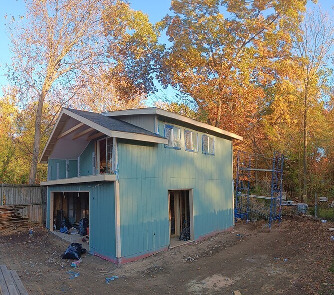 Garage build in back yard (in progress) - 10426 Vistula Rd