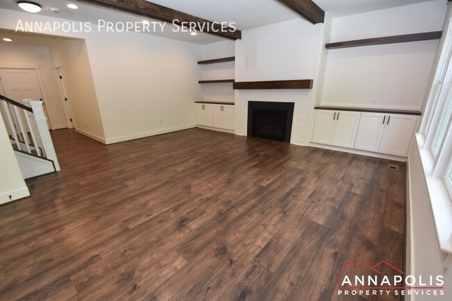 Building Photo - 3601 Edgemont St