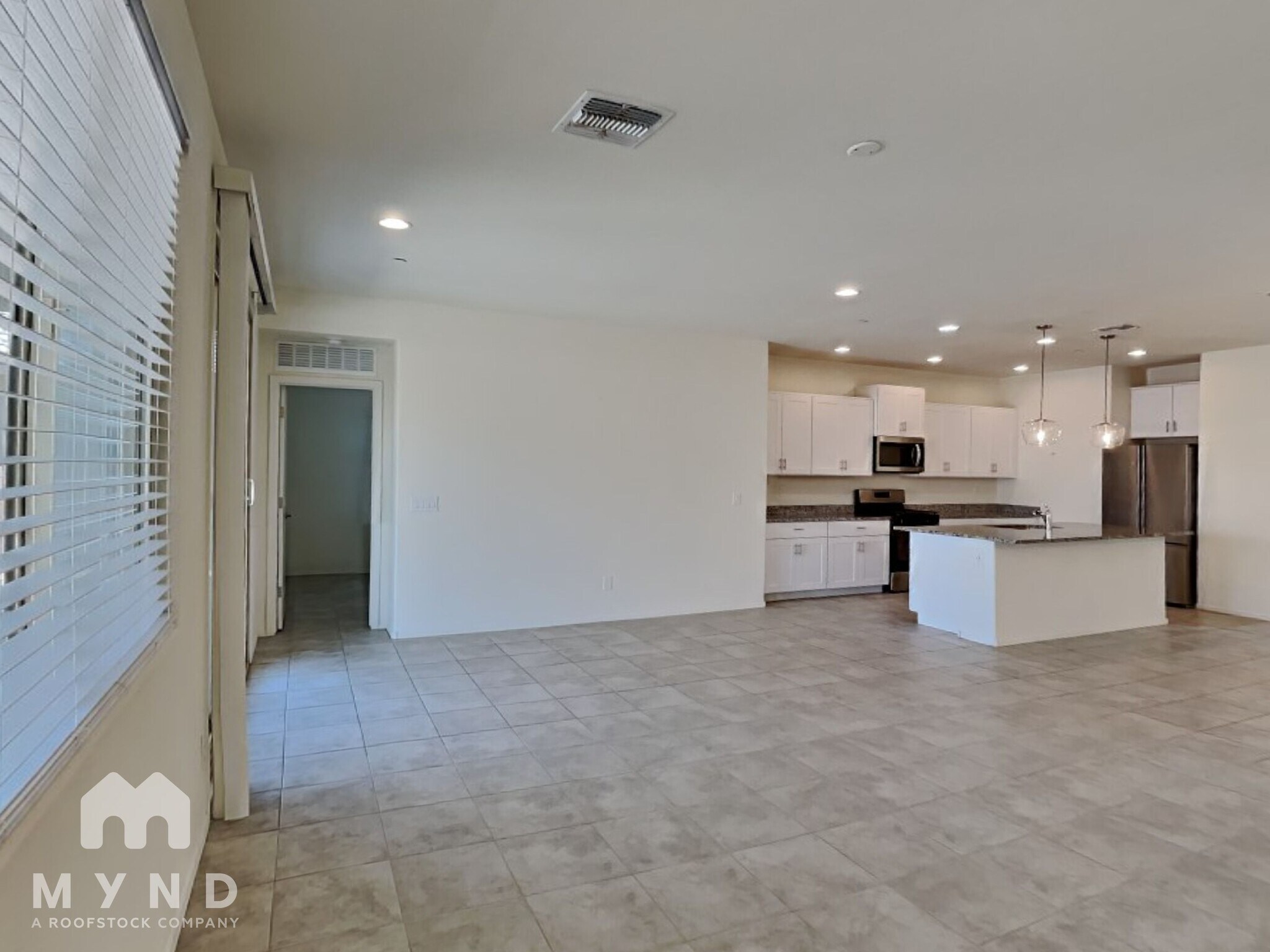 Building Photo - 13057 N Loralei Dr