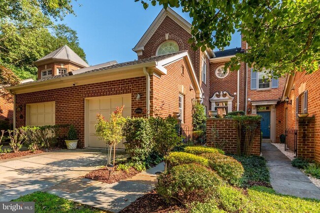 Building Photo - 4004 Highwood Ct NW