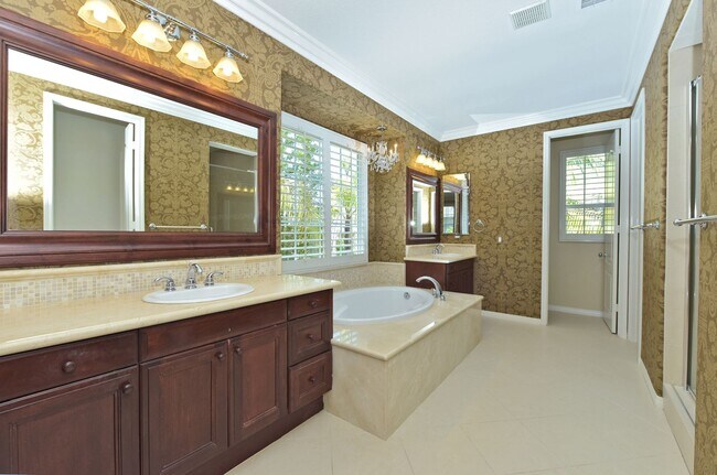 Building Photo - 6941 Waters End Dr