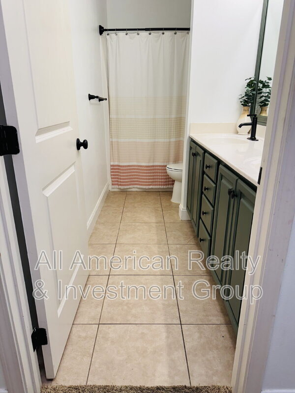 Building Photo - 603 Red Fern Rd