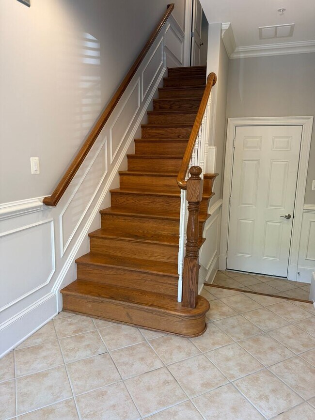 Building Photo - Park Potomac Luxury Townhome