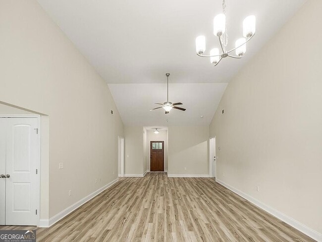 Building Photo - 1002 Oglethorpe Ln