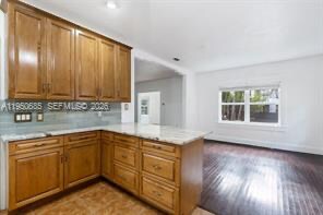 Building Photo - 2465 Inagua Ave