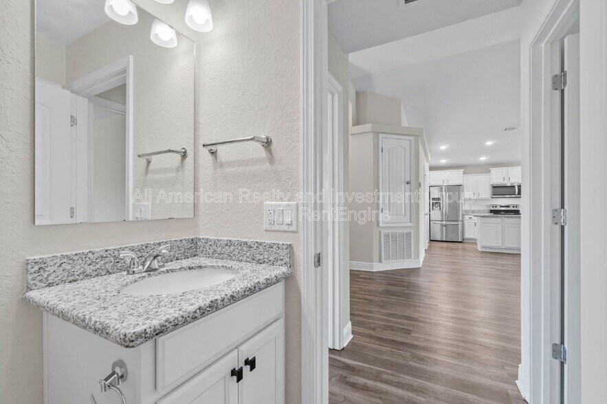 Building Photo - 6223 Redberry Dr