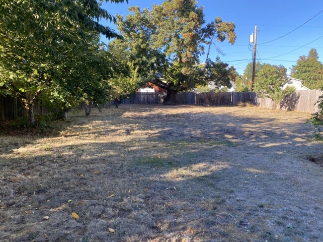 Building Photo - Darling Cottage in White Salmon