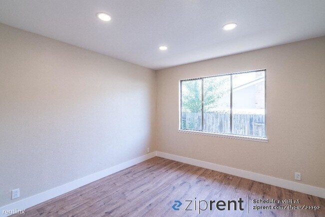 Building Photo - 4 br, 2 bath House - 5200 Elbert Way, Sacr...