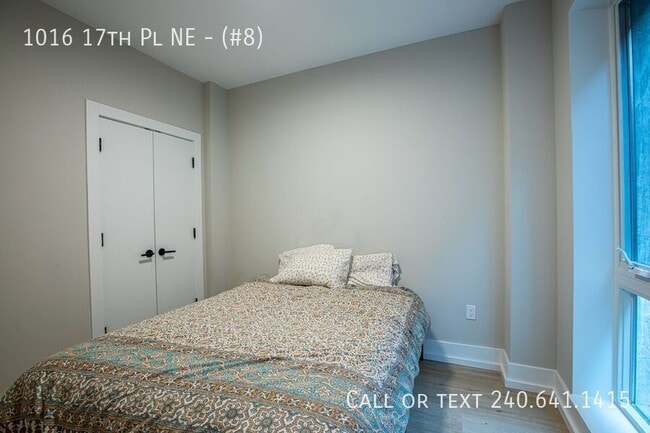 Building Photo - 1016 17th Pl NE