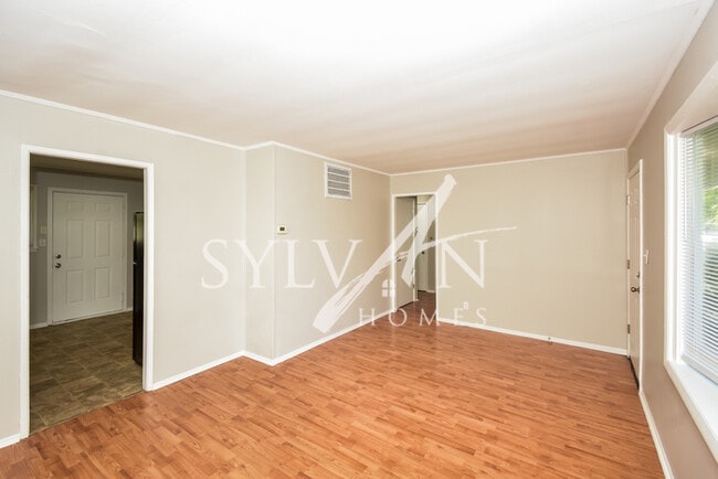 Building Photo - Enjoy living the good life in this 3 bedro...