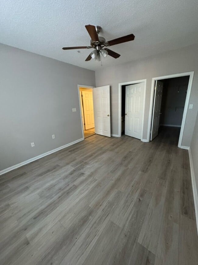Building Photo - Condo for rent in Windsor Mill!
