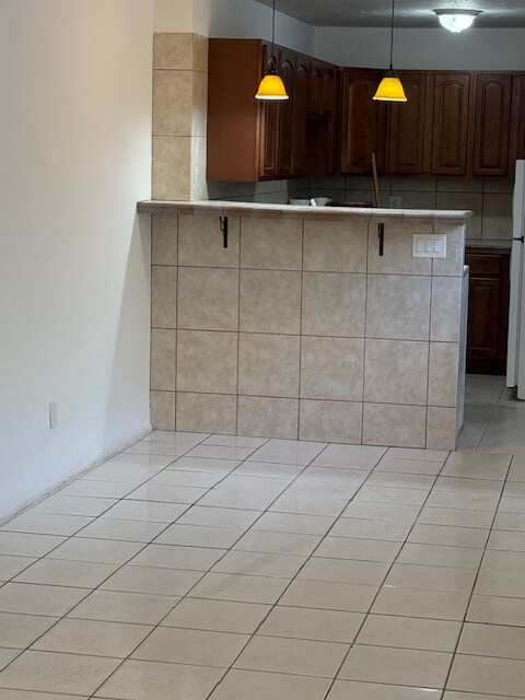 Building Photo - 1020 N 18th Ct