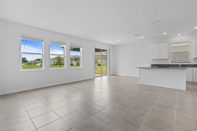 Building Photo - 849 Daring Dr