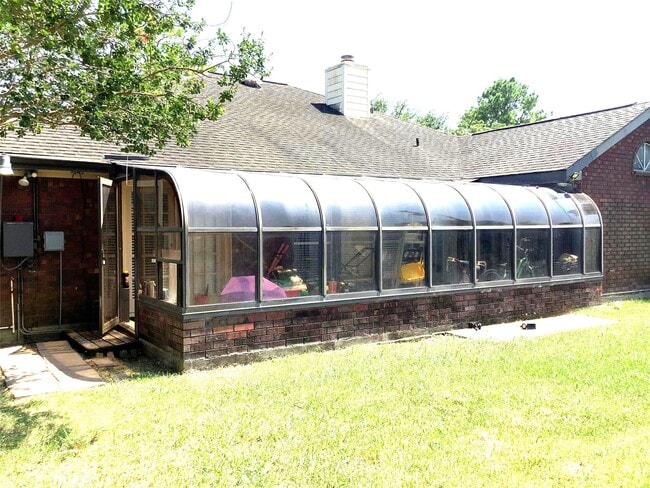 Building Photo - 4626 Stonemede Dr