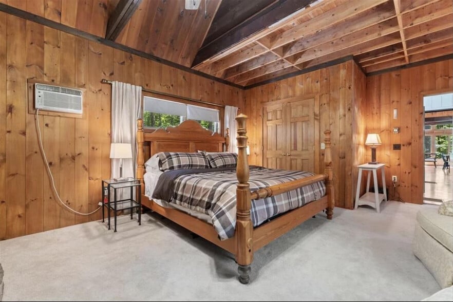 Building Photo - 46 Christmas Tree Ln