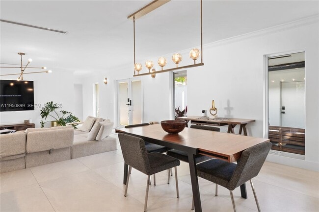 Building Photo - 1071 NE 83rd St