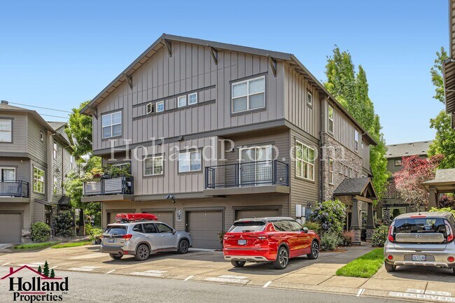 Primary Photo - **New Lower Price** Charming 3-Bedroom Ope...