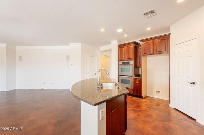 Building Photo - 888 S 165th Ln
