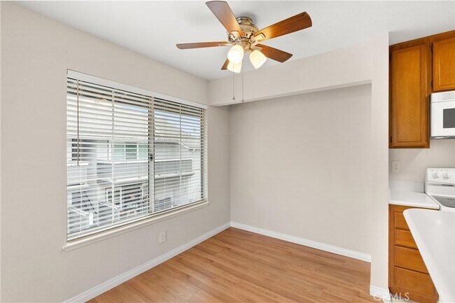 Building Photo - 18312 Parkview Ln