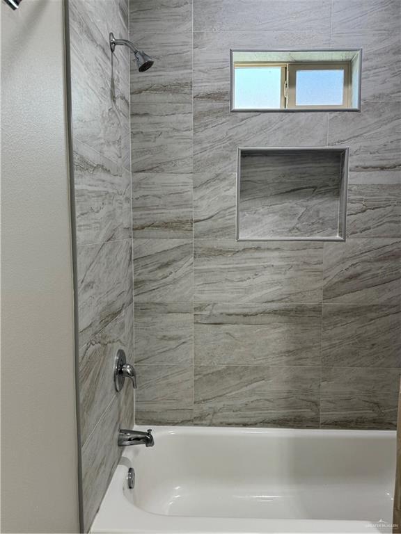 Building Photo - 25 Alta Vista Dr