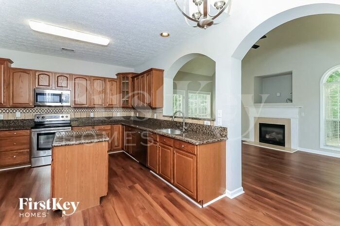 Building Photo - 917 Needletop Ct