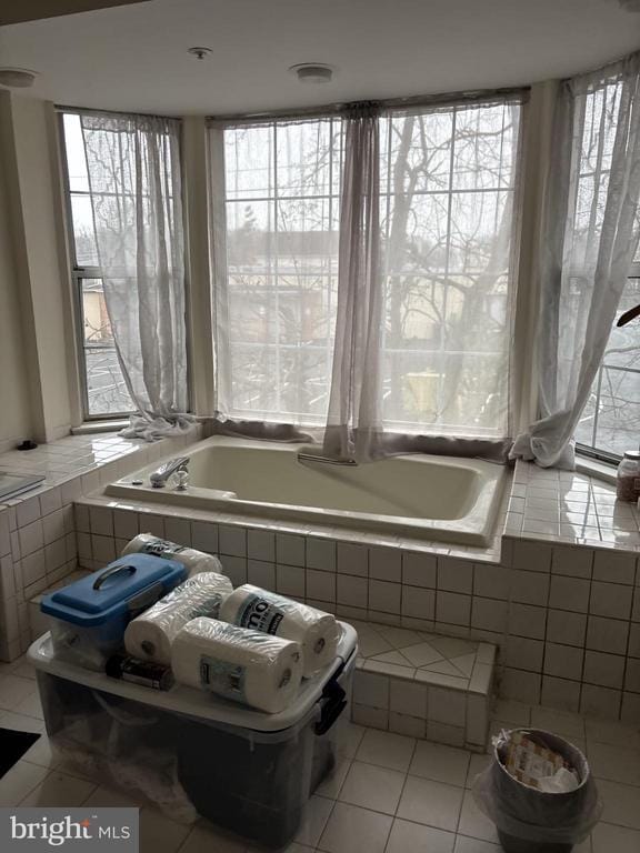 Building Photo - 7801 Vanity Fair Dr