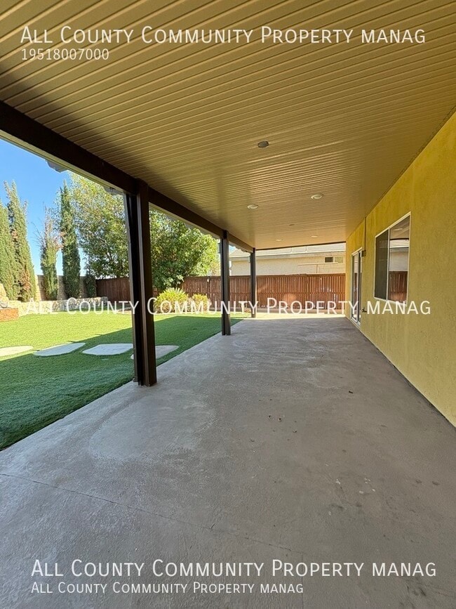 Building Photo - 26836 Hanford St
