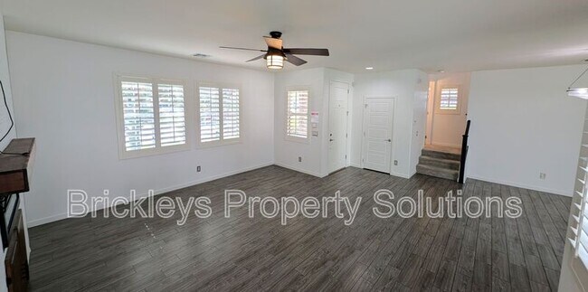 Building Photo - 2632 S Tobin