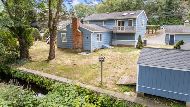 Building Photo - 3840 Black Rock Tpke