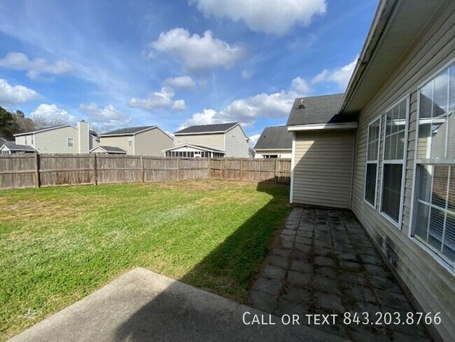 Building Photo - 1604 Ashley Ct