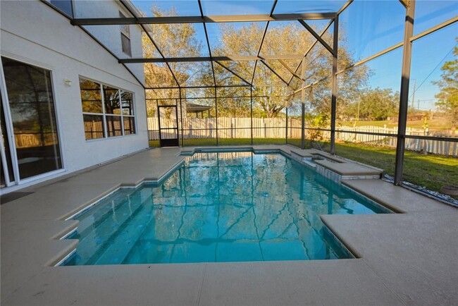 Building Photo - 2409 Greenwillow Dr