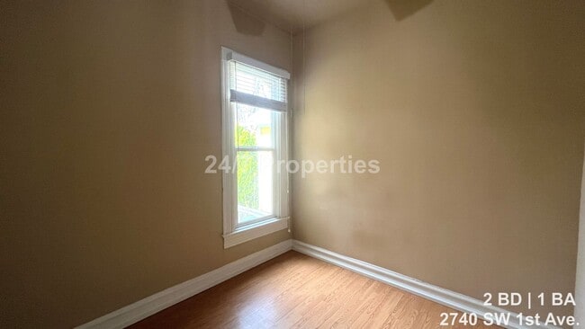 Building Photo - Classic 2 BD | 1 BA Home Near OHSU!