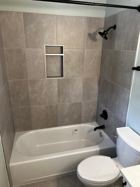 Building Photo - 2056 Mesa Dr