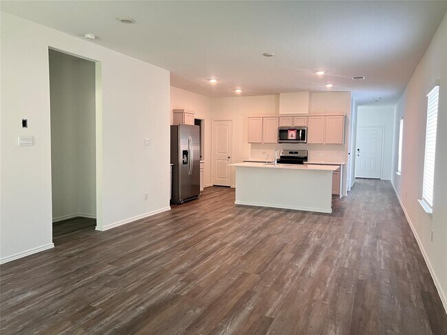 Building Photo - 522 Belle Spgs Ln