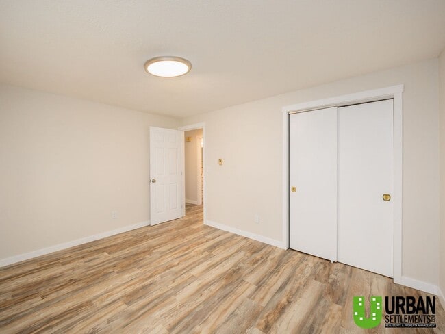 Building Photo - Great opportunity for duplex in Cheney