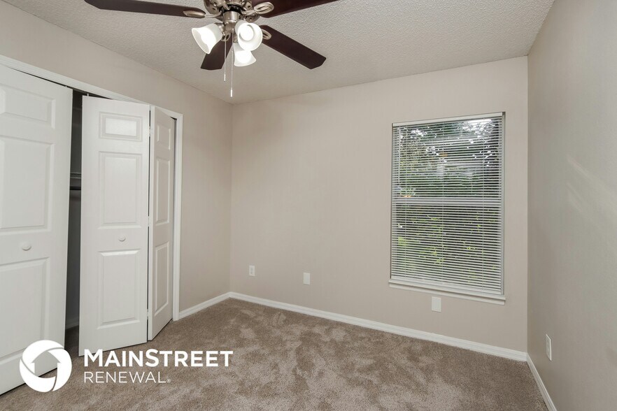 Building Photo - 163 Crystal Lake Rd