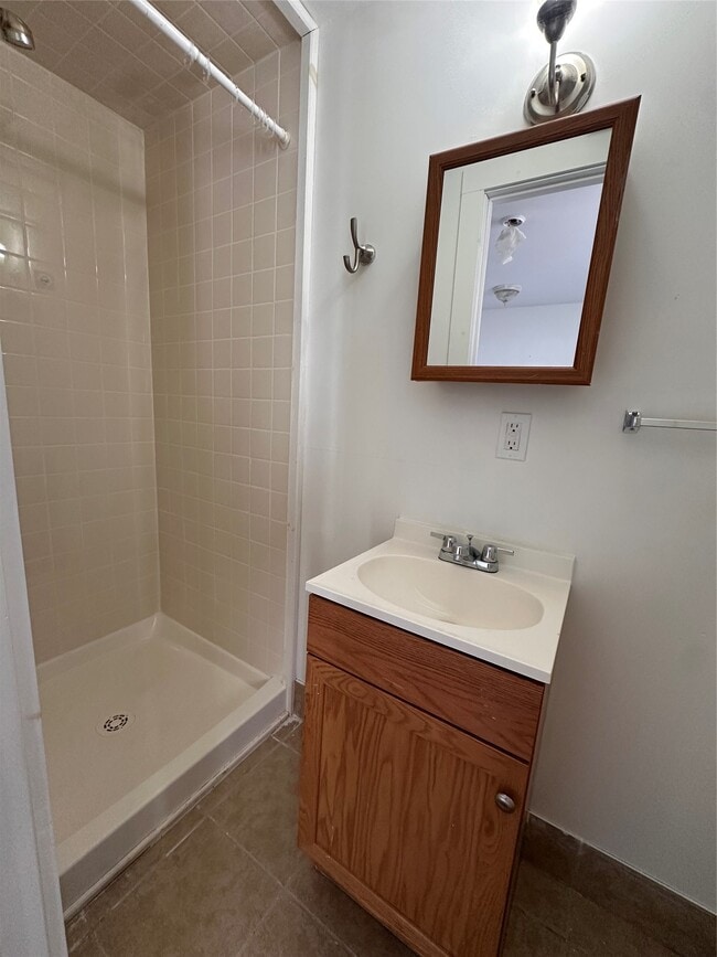 Building Photo - 106 Nanticoke Ave