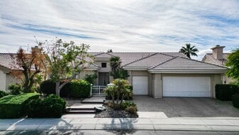 Building Photo - 78907 Fountain Hills Dr
