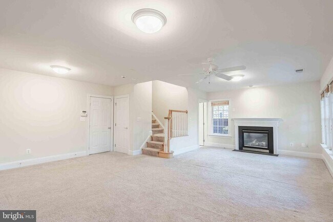 Building Photo - 2303 Sawtooth Oak Ct