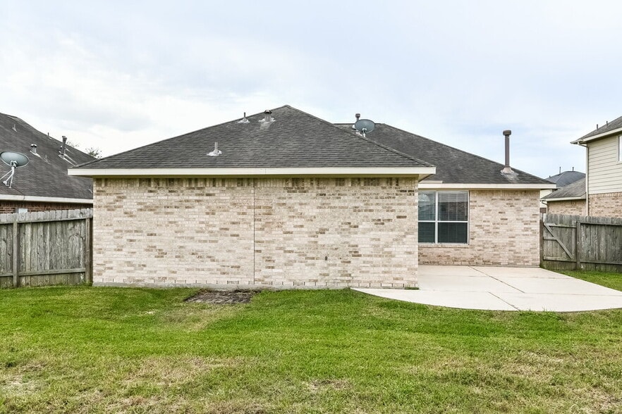 Building Photo - 8715 Elm Drake Ln