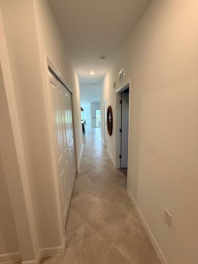 Building Photo - Beautifully Furnished Second-Floor Coach Home in the New Webb’s Reserve Golf & Country Club – Gol...